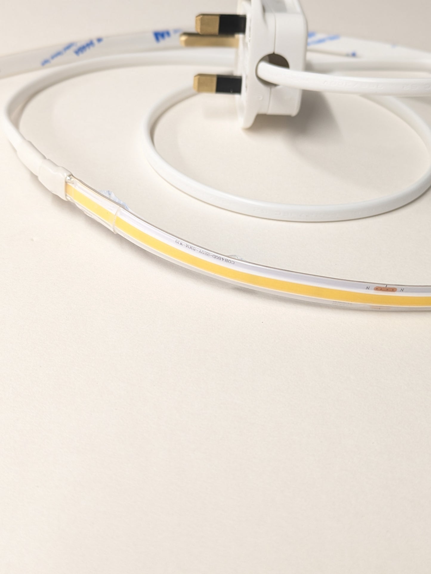Coving | Over cabinets lighting COB LED Strip | Seamless | No dots | 230V No driver required | 5M