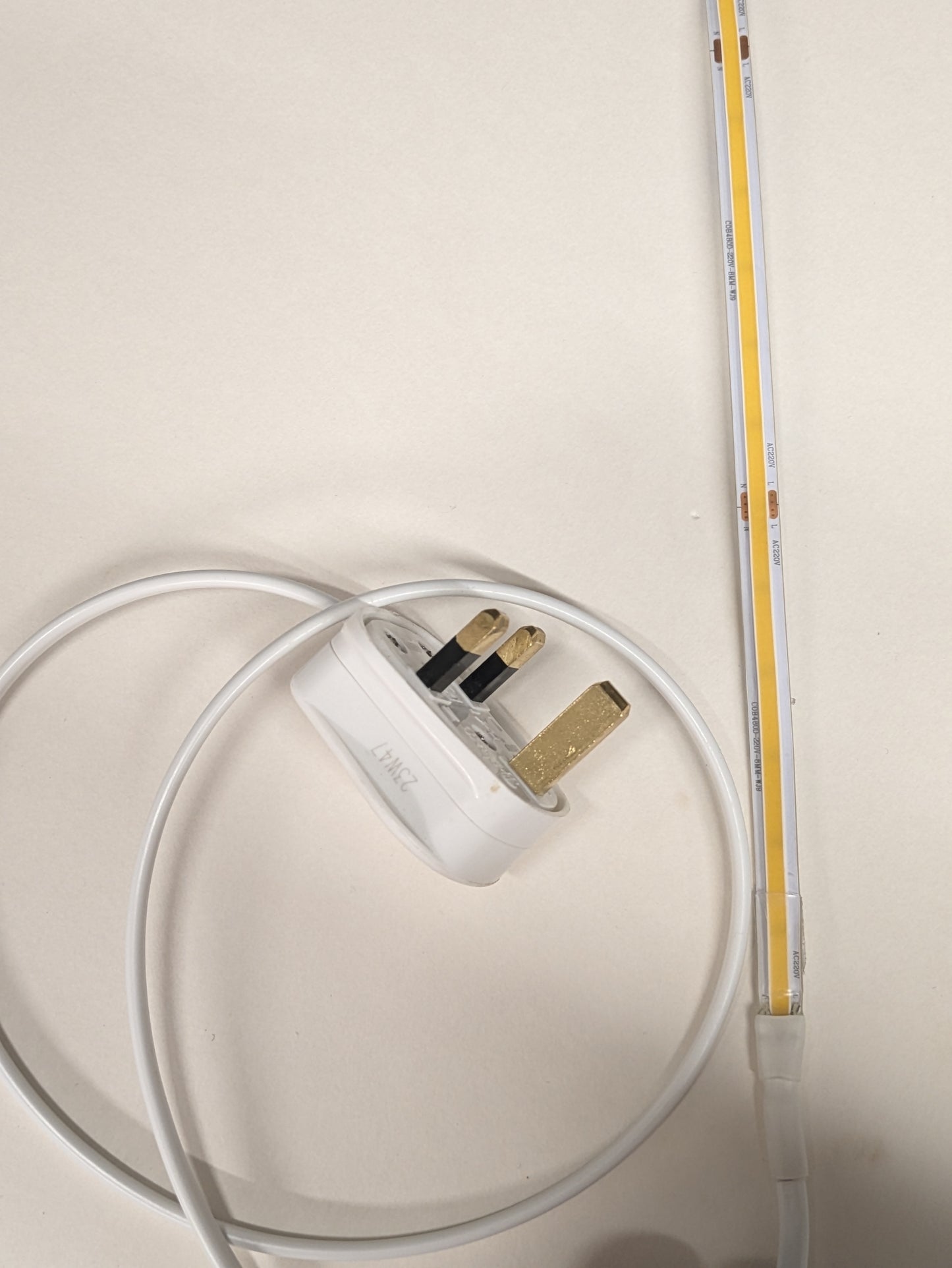 Coving | Over cabinets lighting COB LED Strip | Seamless | No dots | 230V No driver required | 5M