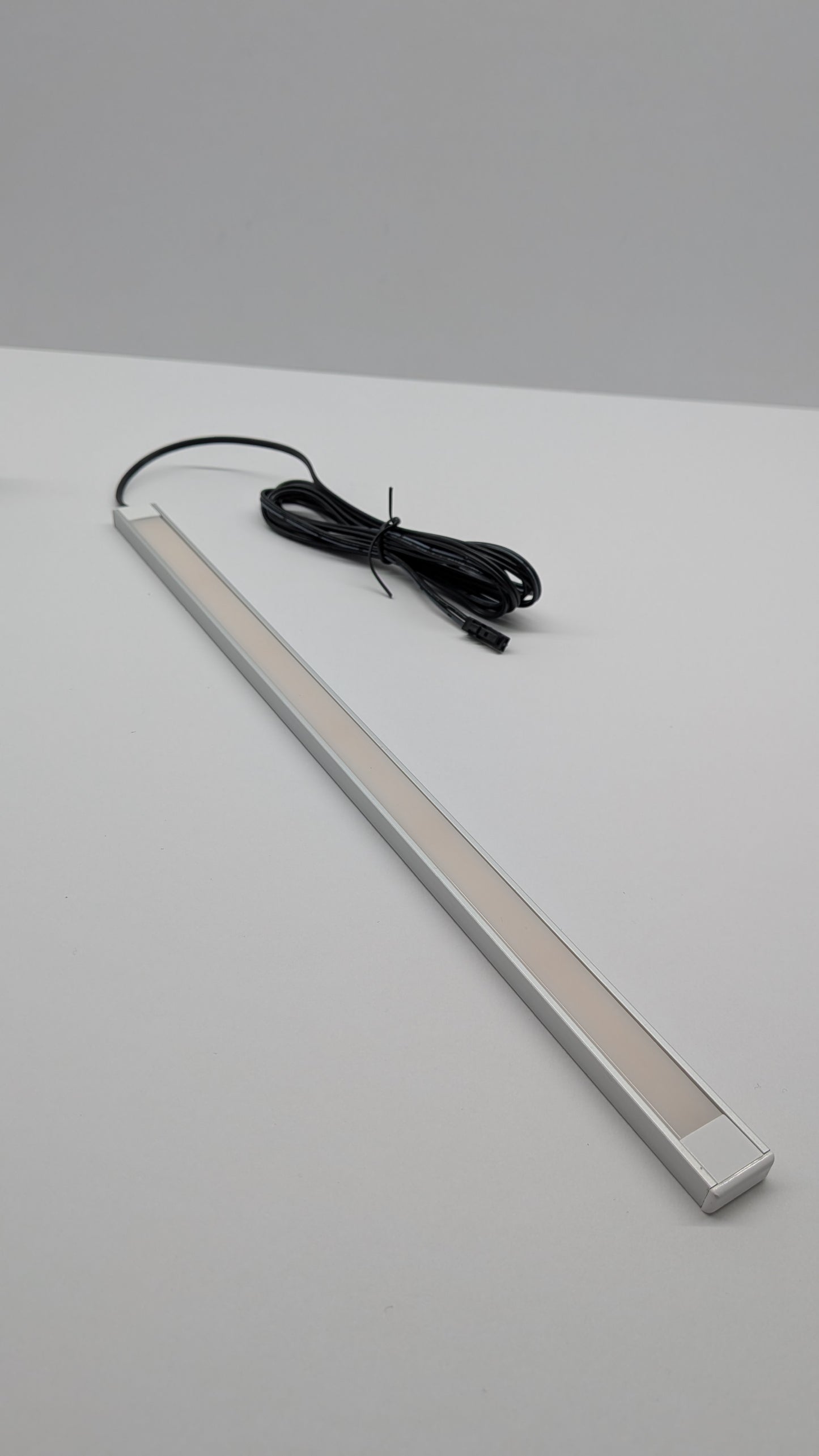 Wardrobe LED Lights | Dotless | Plug In | Motion sensor | 1050 Lumens/M