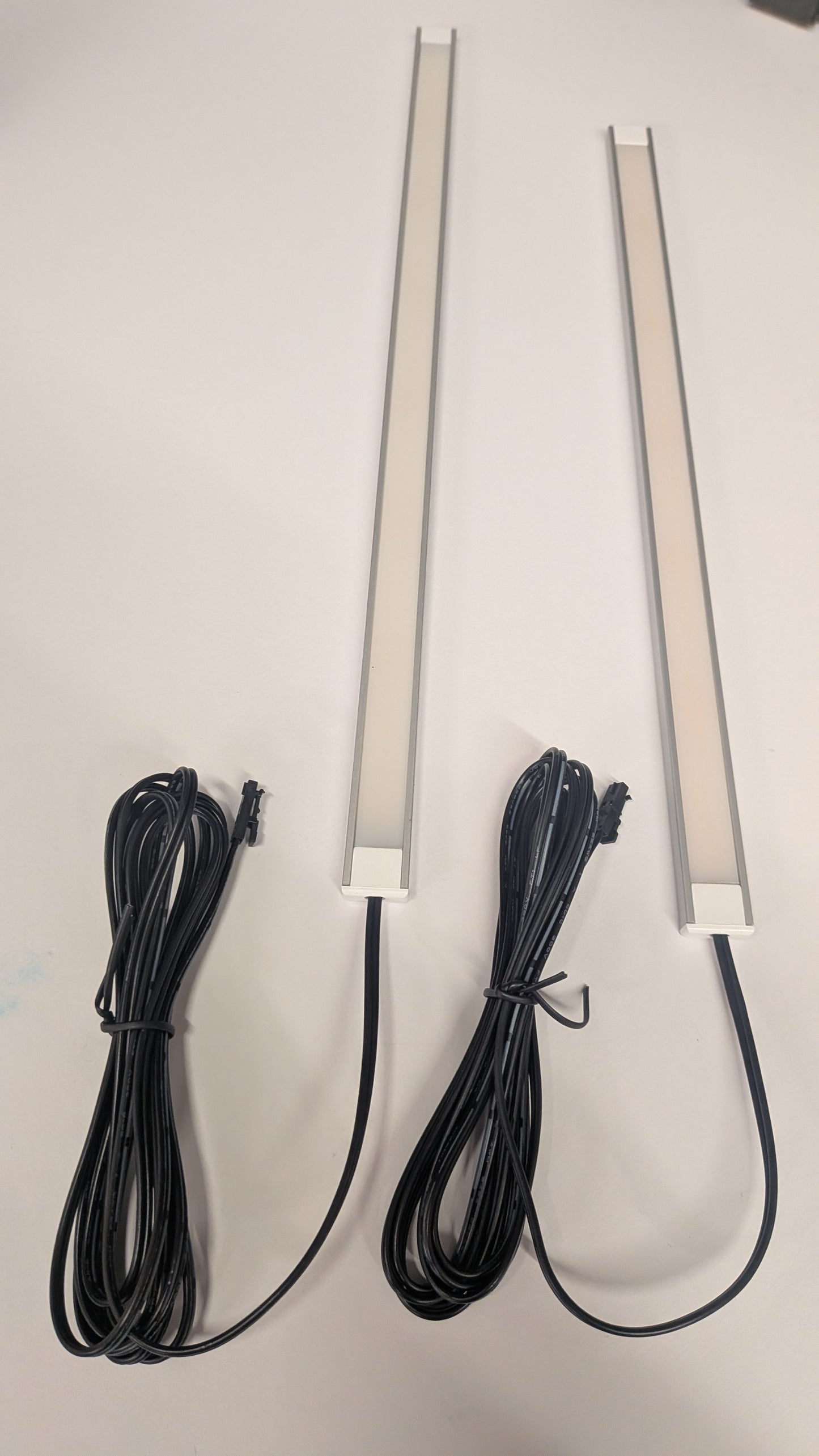 Under Cabinet LED Lighting | Slim and Bright | 1500 Lumens/M | Remote control | Dimmable | Dotless - Spot free