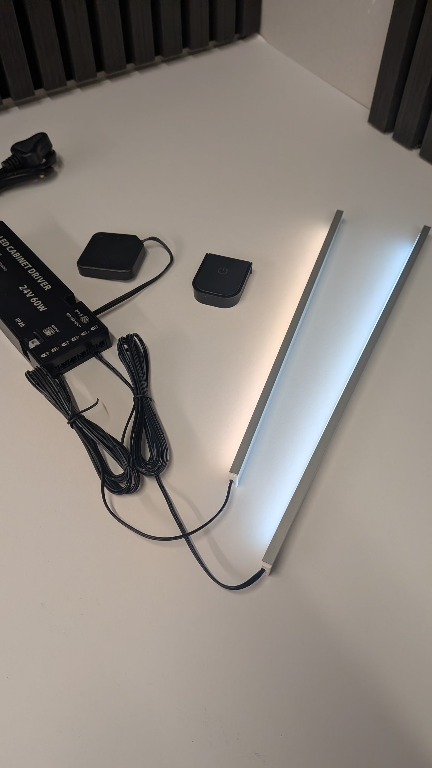 Under Cabinet LED Lighting | Slim and Bright | 1500 Lumens/M | Remote control | Dimmable | Dotless - Spot free