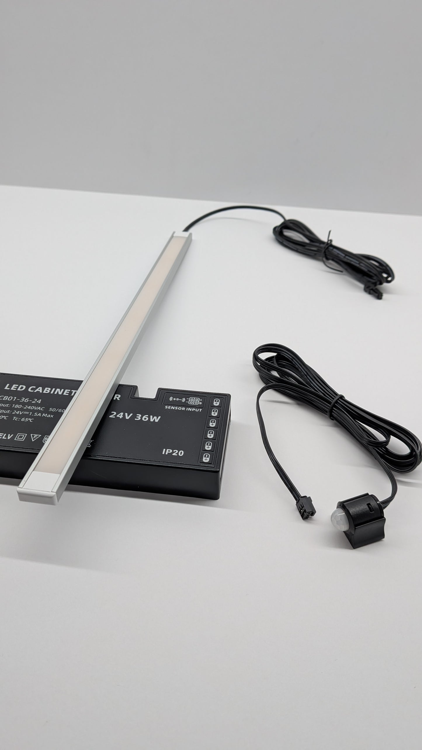 Wardrobe LED Lights | Dotless | Plug In | Motion sensor | 1050 Lumens/M