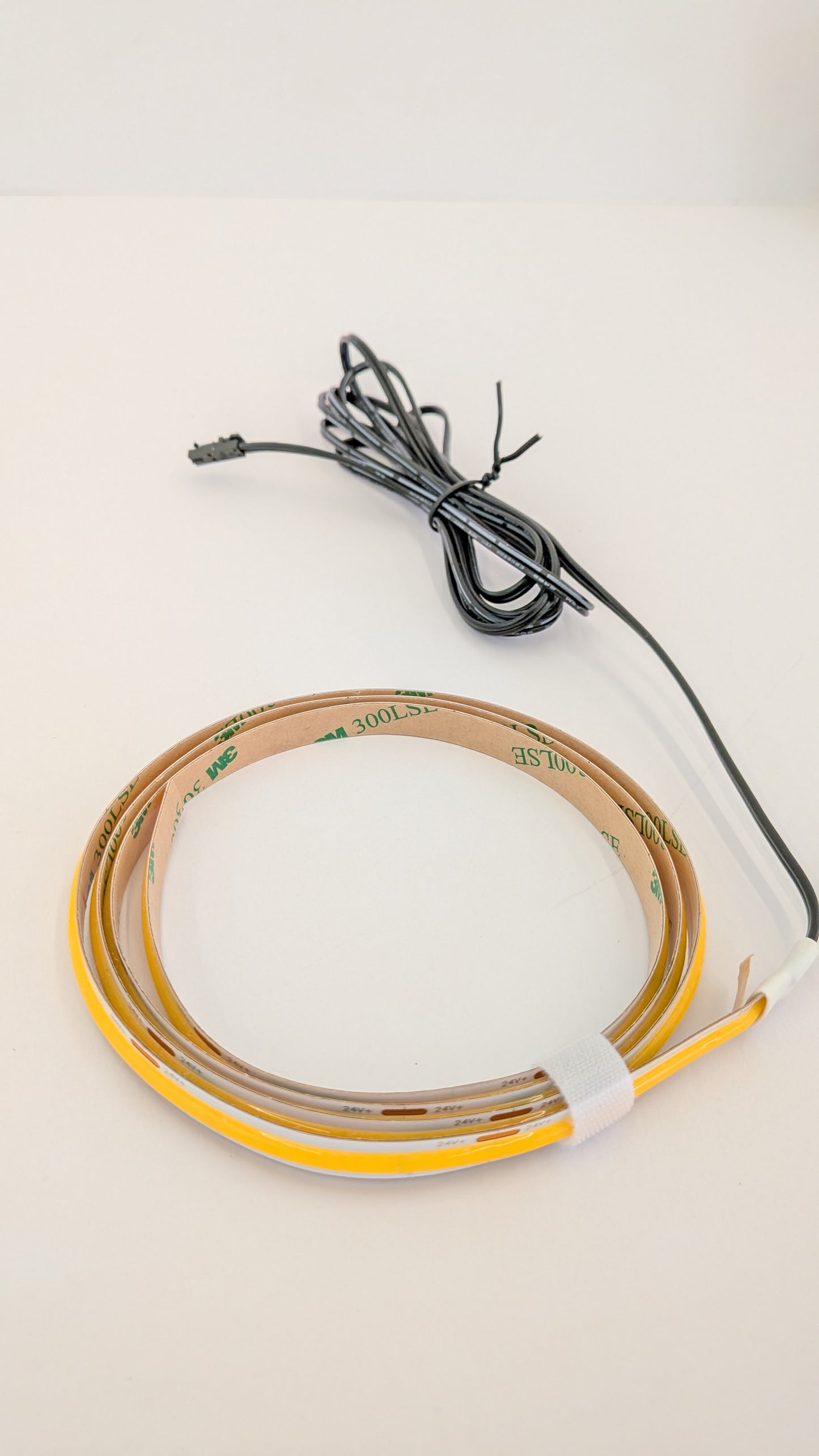 Wardrobe LED Light Strip | Motion sensor activated | Dotless | Plug in