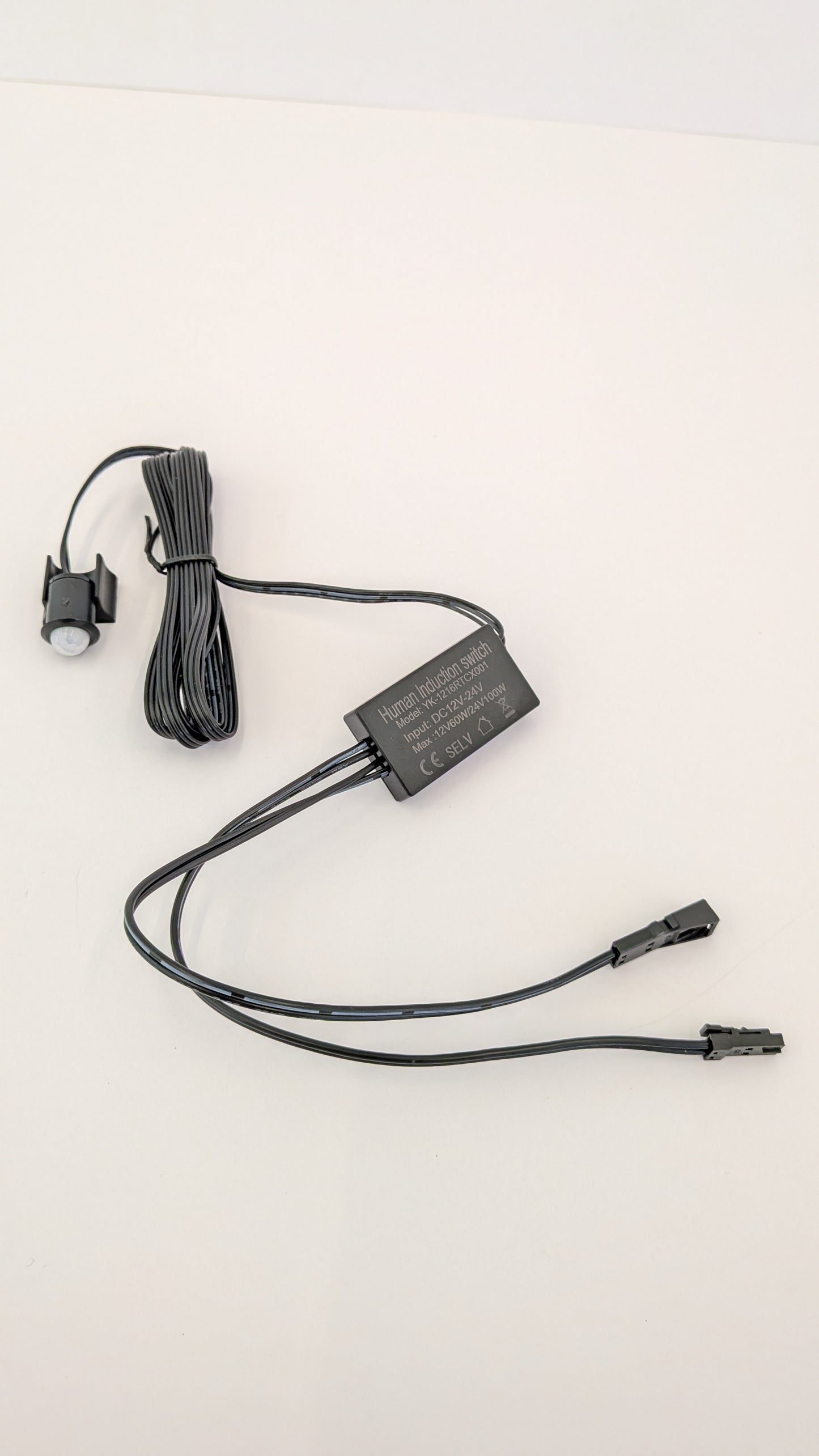 Wardrobe LED Light Strip | Motion sensor activated | Dotless | Plug in