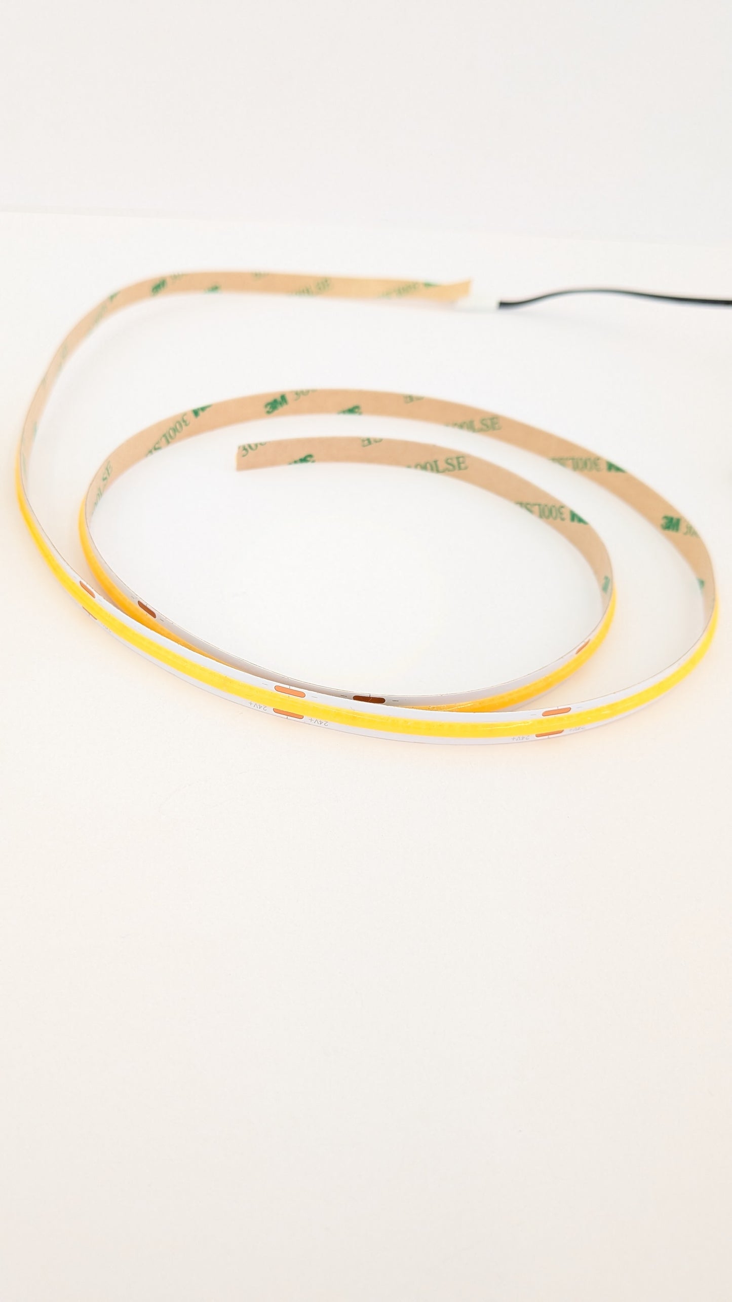 Wardrobe LED Light Strip | Motion sensor activated | Dotless | Plug in