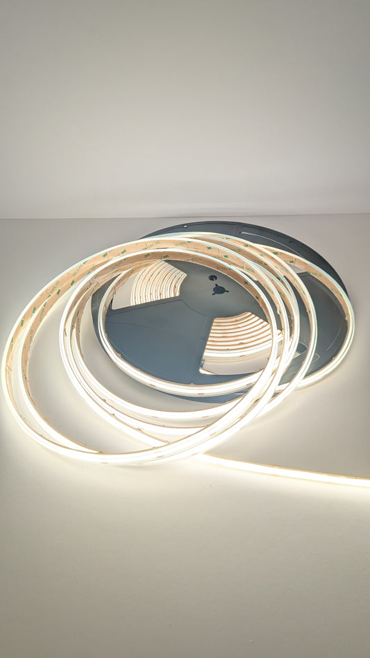 Outdoor COB LED Strip | IP 68 | 1550 Lumens Bright | Dotless