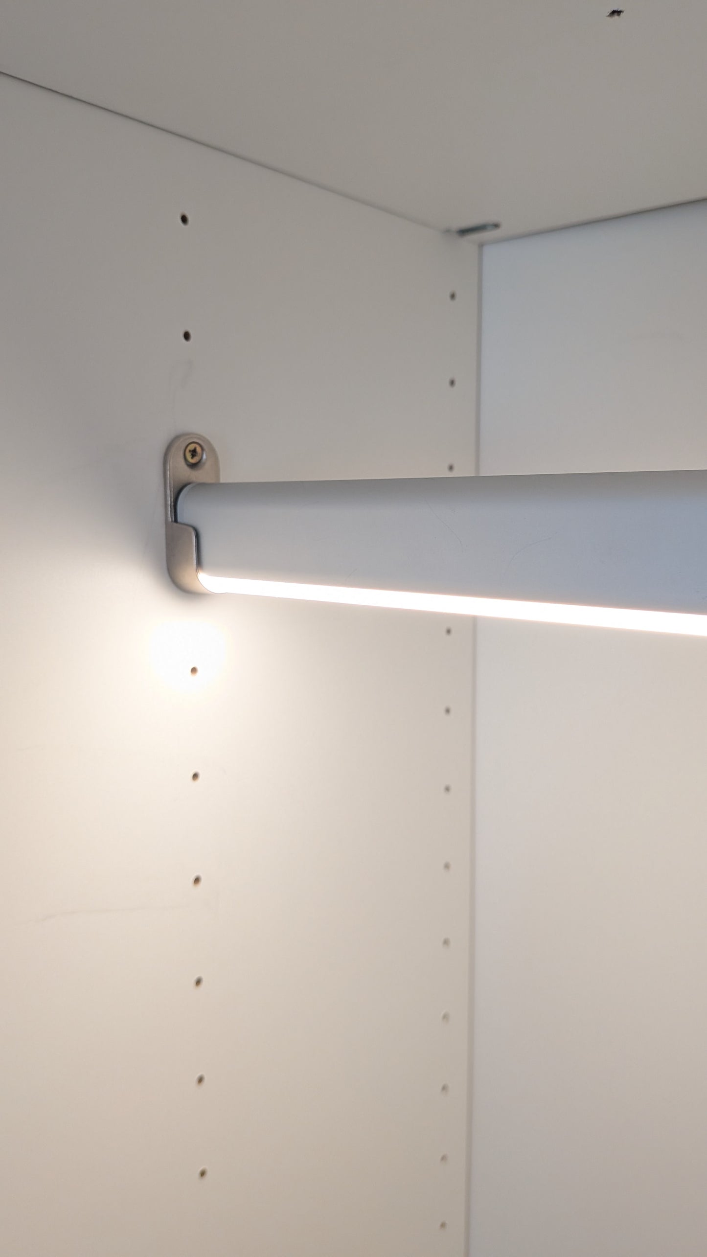 LEDs Wardrobe Hanging Rails Light with Integrated Illumination | Warm White