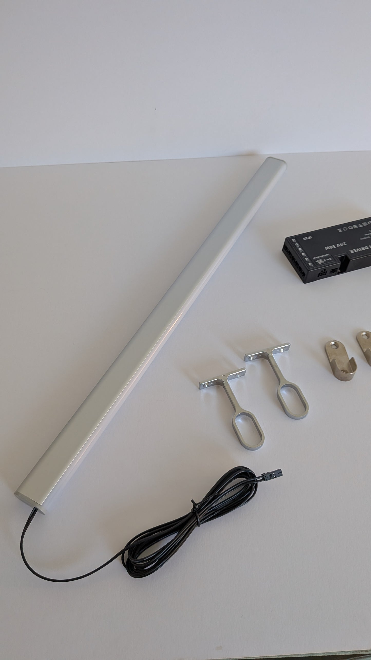 LEDs Wardrobe Hanging Rails Light with Integrated Illumination | Warm White