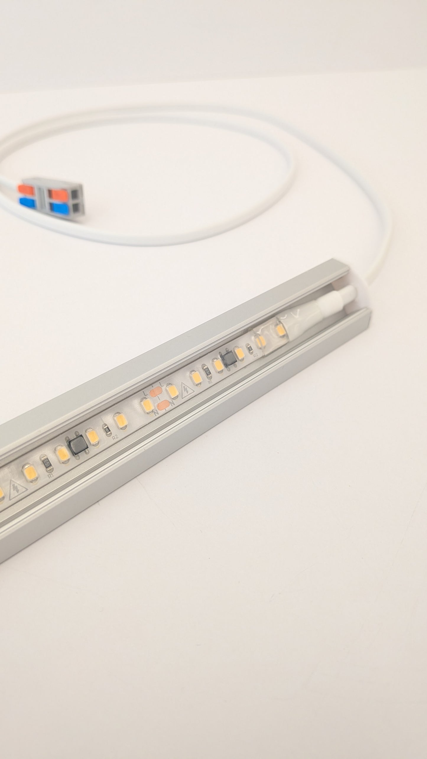 Under Cabinet LED Light | Corner Mounted | 19mm x 19mm | 230V - No Driver Required | 1400 Lumens/Metre