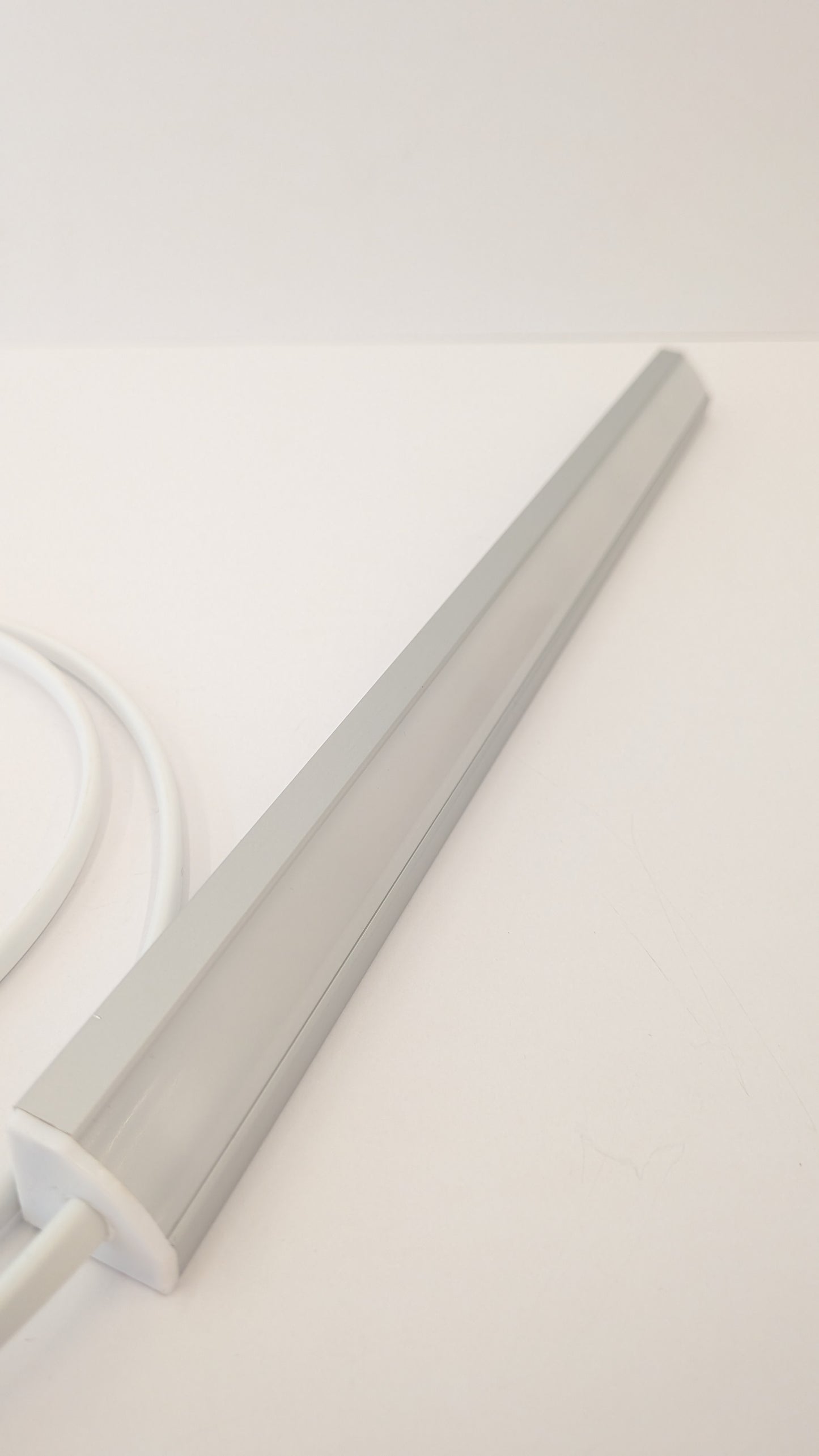 Under Cabinet LED Light | Corner Mounted | 19mm x 19mm | 230V - No Driver Required | 1400 Lumens/Metre