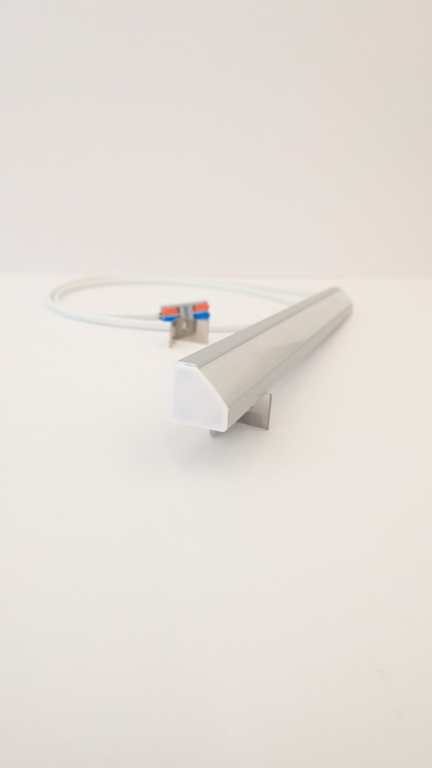Under Cabinet LED Light | Corner Mounted | 19mm x 19mm | 230V - No Driver Required | 1400 Lumens/Metre